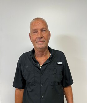 Staff member Kenny Brown from ID_9ead3cb2b93f