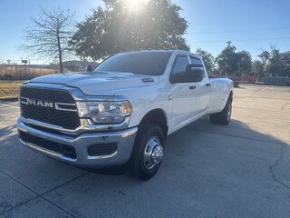 2024 Ram 3500 Tradesman Truck Crew Cab