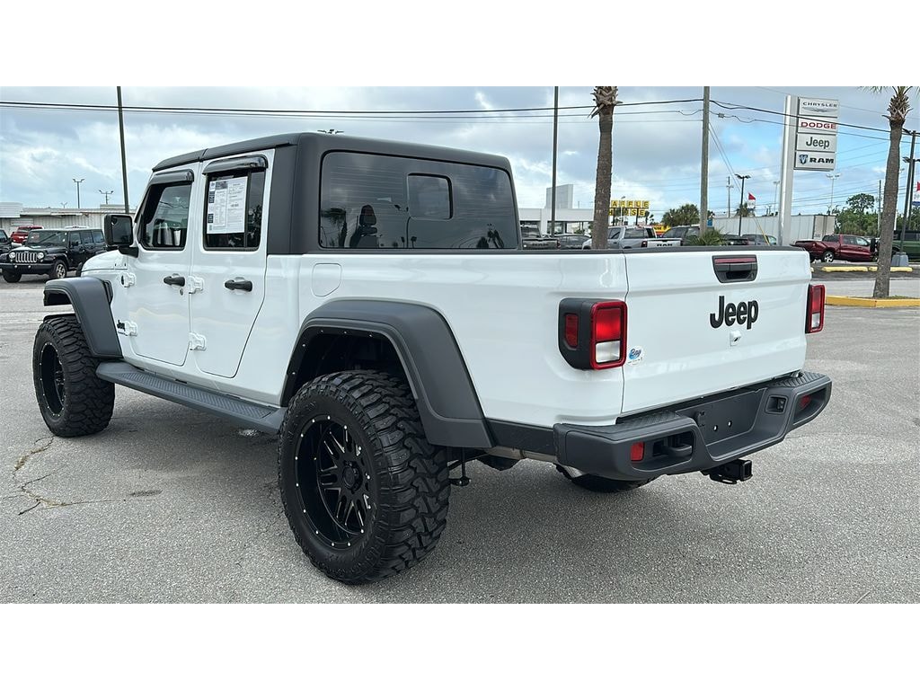 Used 2024 Jeep Gladiator Sport Crew Cab