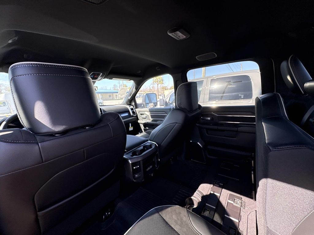 2026 RAM 2500 Laramie - Photo 29