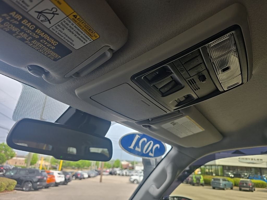2021 Toyota 4Runner SR5 Premium - Photo 16