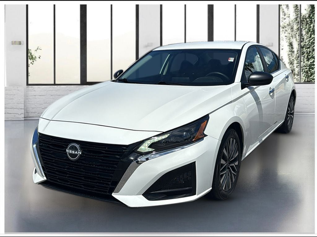 Used 2025 Nissan Altima SV Sedan