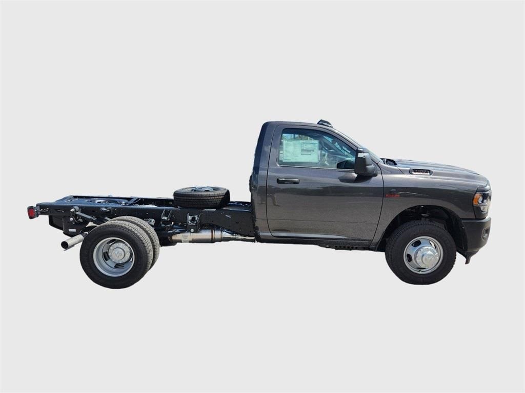 New 2024 Ram 3500 Chassis Cab 3500 TRADESMAN CHASSIS REGULAR CAB 4X4 60' CA Pickup