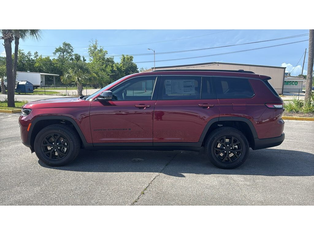 New 2026 Jeep Grand Cherokee L Laredo Altitude Sport Utility