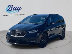 2026 Chrysler Pacifica SELECT Passenger Van