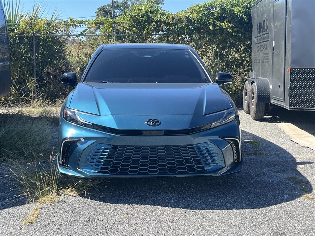 2025 Toyota Camry photo 2