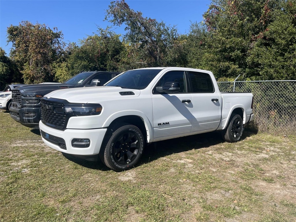 New 2026 Ram 1500 BIG HORN CREW CAB 4X4 5'7 BOX Pickup