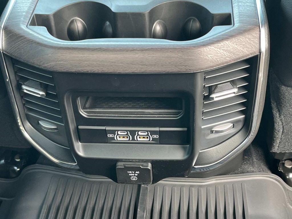 2026 RAM 2500 Laramie - Photo 17