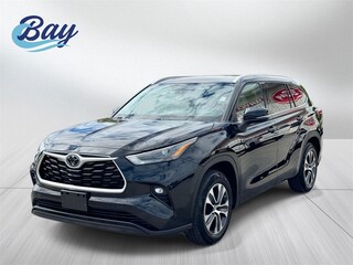 2022 Toyota Highlander XLE SUV