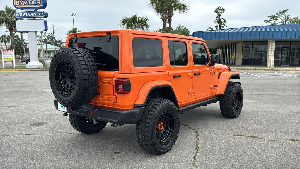 2025 Jeep Wrangler 4-Door Sahara - Photo 6