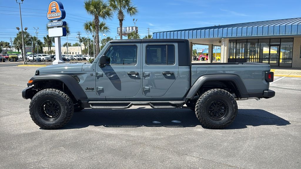 New 2026 Jeep Gladiator SPORT 4X4 Pickup