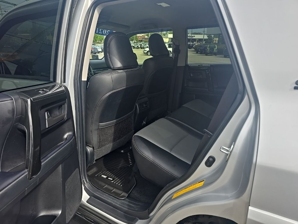 2021 Toyota 4Runner SR5 Premium - Photo 20