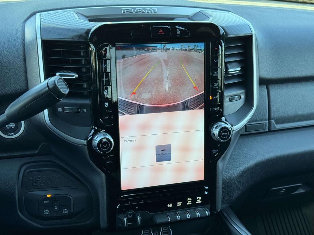 2026 RAM 2500 Big Horn - Photo 17