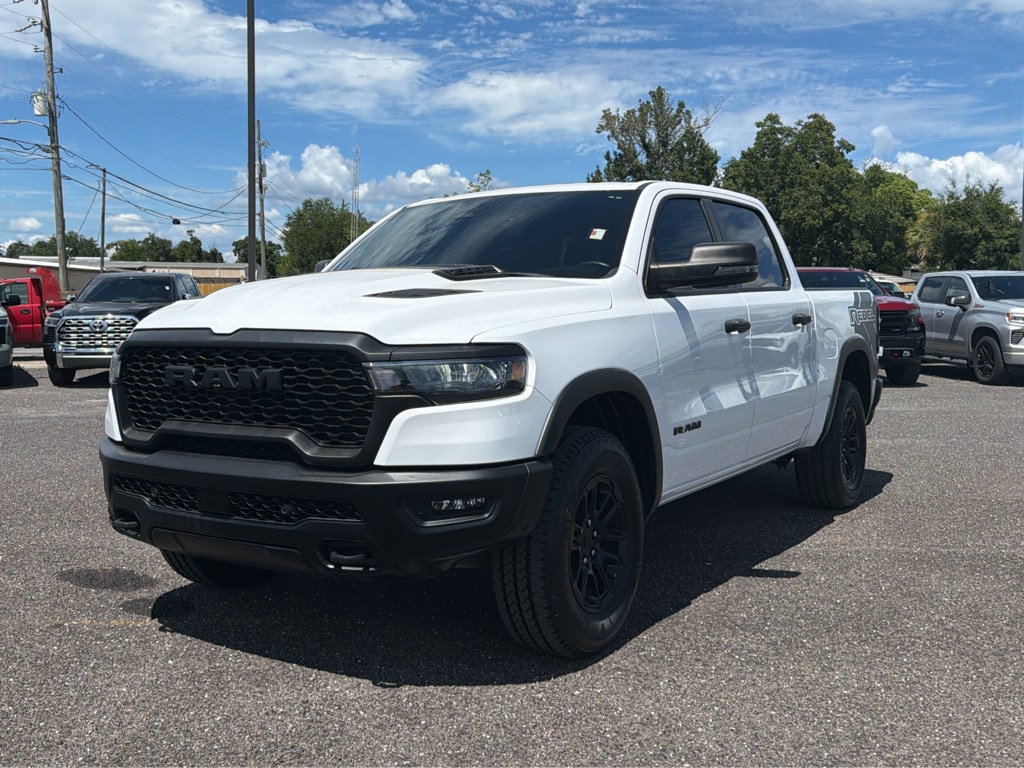 2025 Ram 1500 Crew Cab 