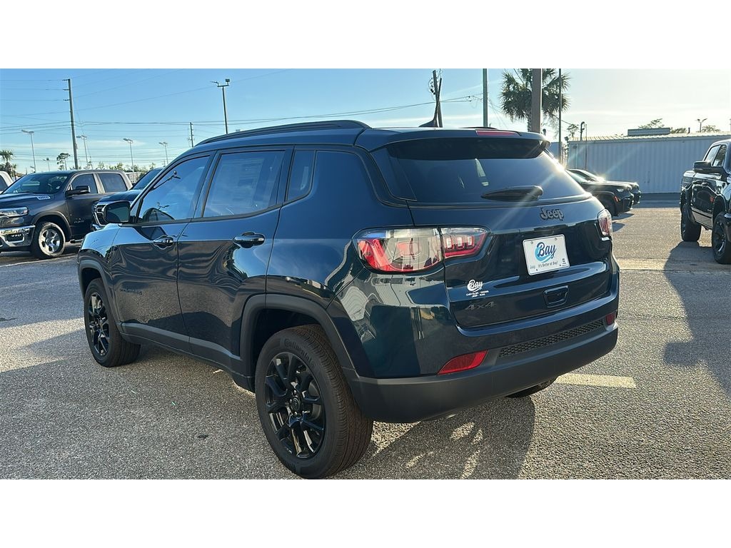 New 2026 Jeep Compass Latitude Sport Utility