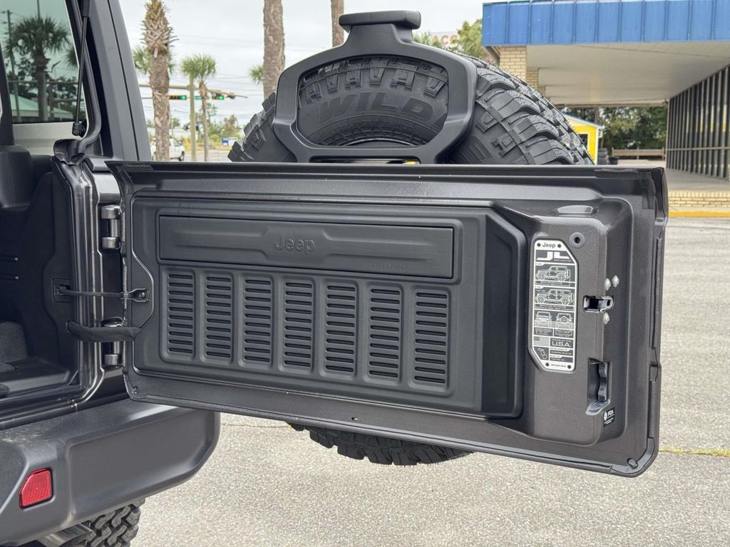 2026 Jeep Wrangler 2-Door Willys - Photo 6