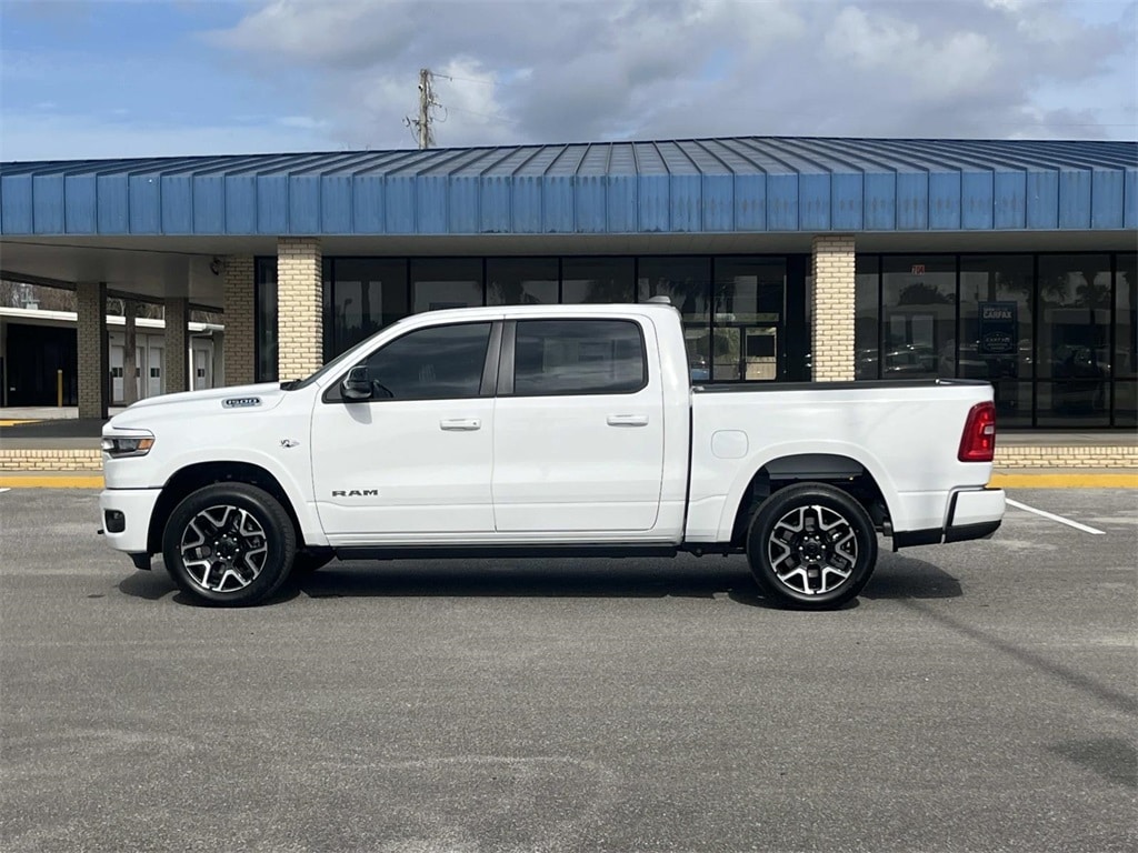 New 2026 Ram 1500 LARAMIE CREW CAB 4X4 5'7 BOX Pickup
