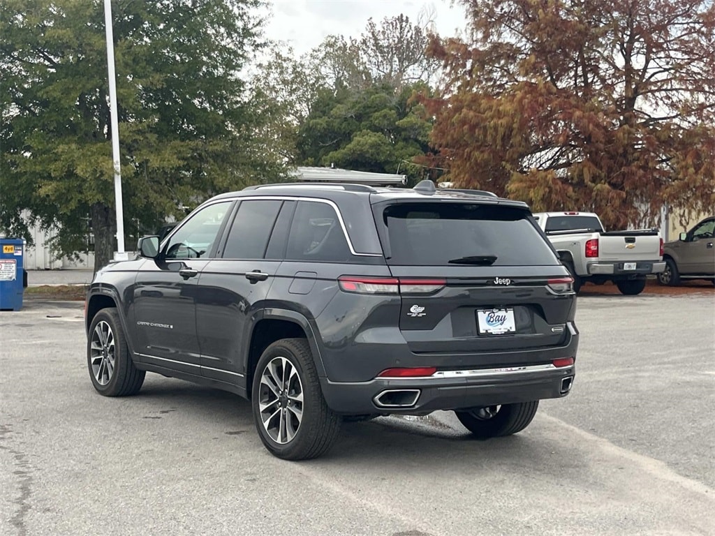 Used 2022 Jeep Grand Cherokee Overland SUV