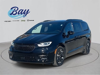 2026 Chrysler Pacifica LIMITED Passenger Van
