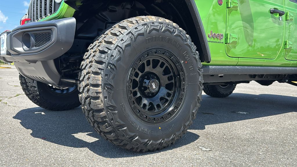 2025 Jeep Wrangler 4-Door Rubicon - Photo 10