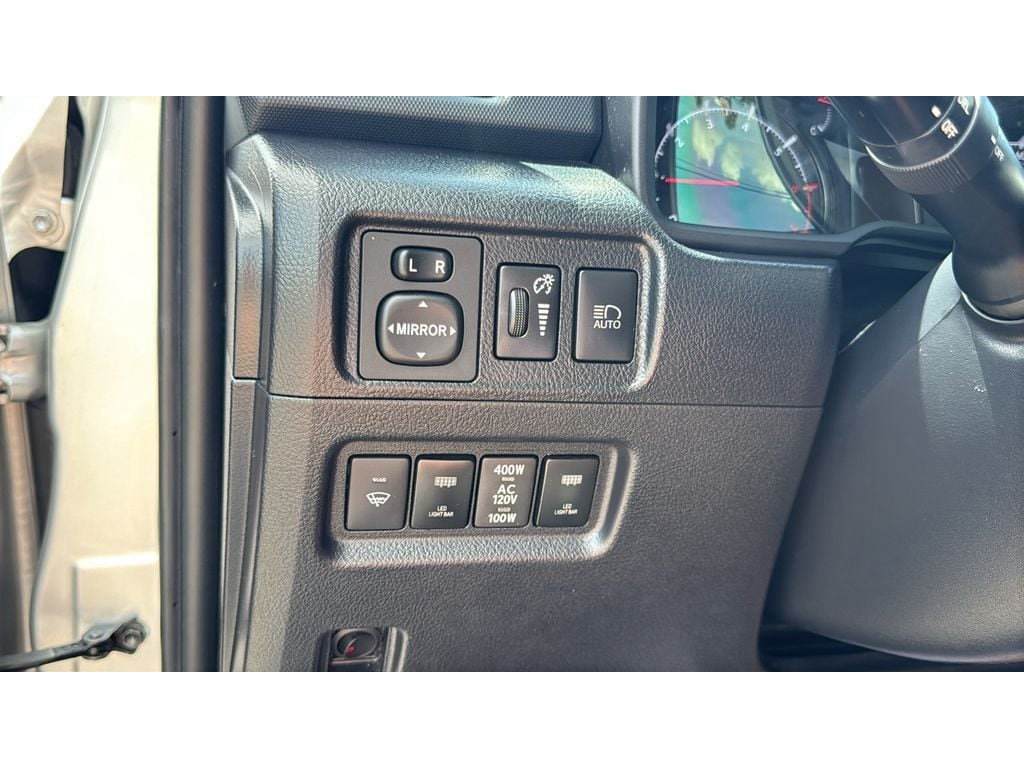 2021 Toyota 4Runner SR5 Premium - Photo 30