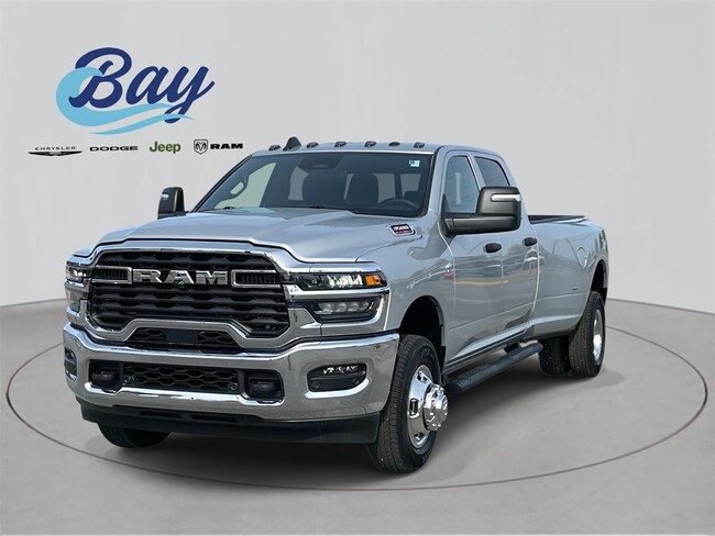 2026 Ram 3500 TRADESMAN CREW CAB 4X4 8' BOX Pickup