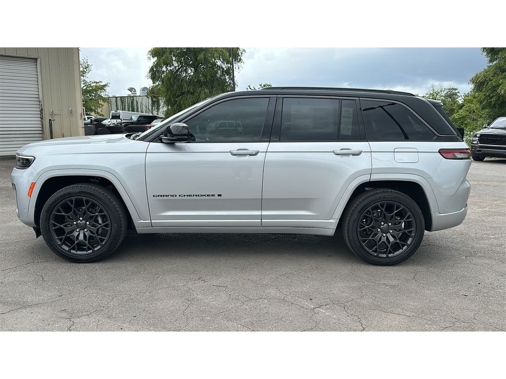New 2026 Jeep Grand Cherokee Summit Sport Utility