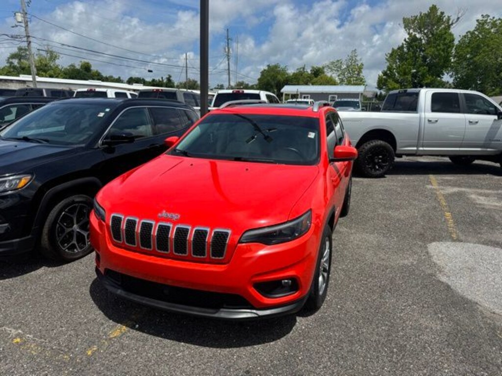 Used 2021 Jeep Cherokee Latitude Plus SUV