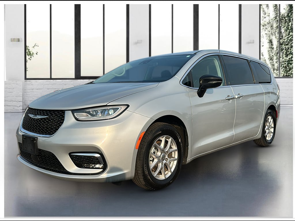 2024 Chrysler Pacifica Passenger Van 