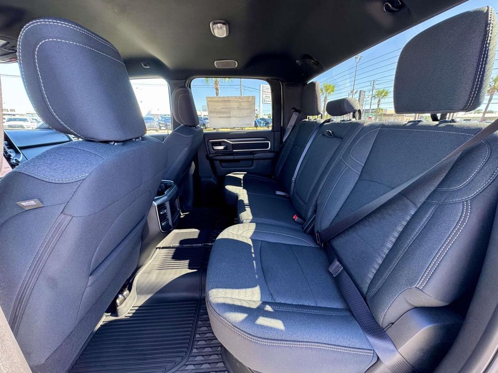 2026 RAM 2500 Big Horn - Photo 14