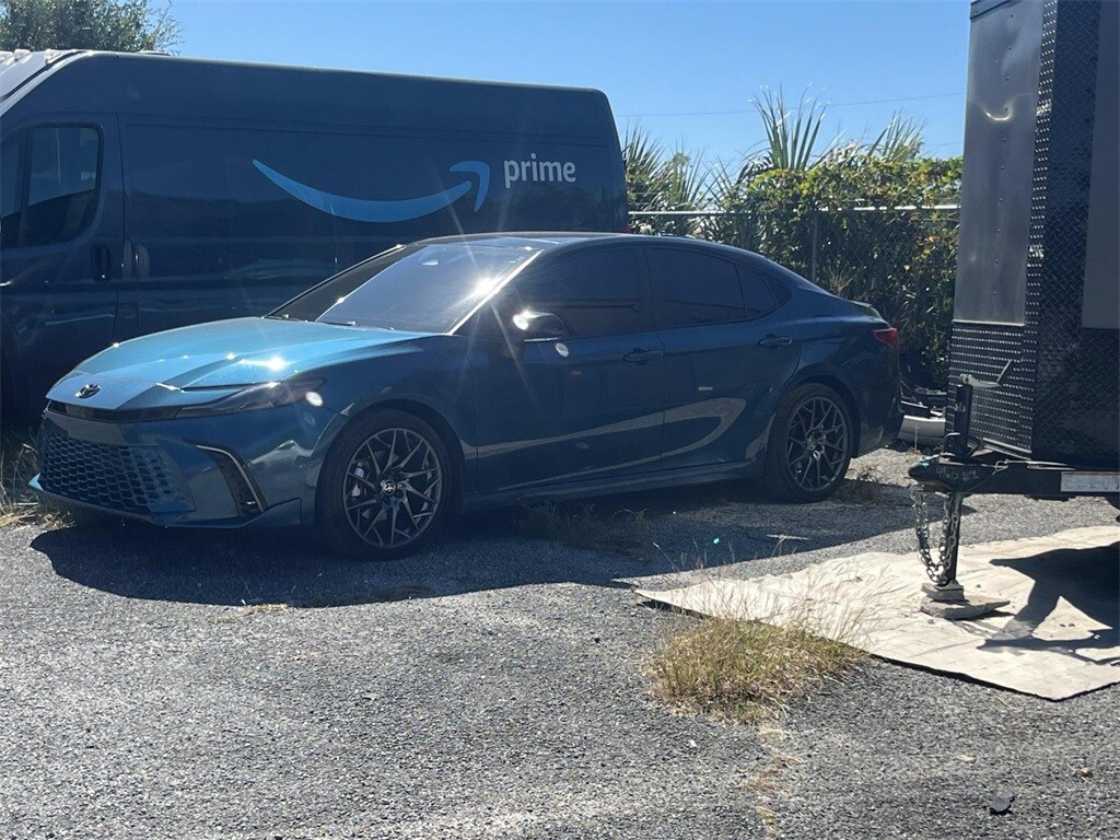 2025 Toyota Camry photo 4