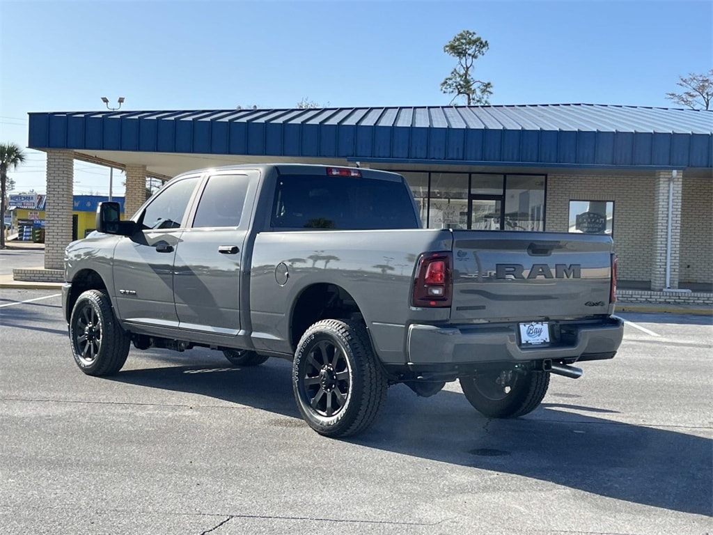 New 2026 Ram 2500 BIG HORN CREW CAB 4X4 6'4 BOX Pickup