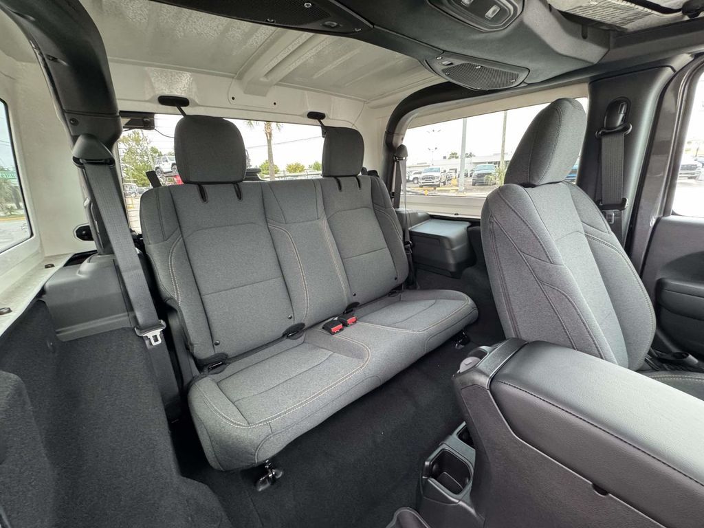 2026 Jeep Wrangler 2-Door Willys - Photo 14