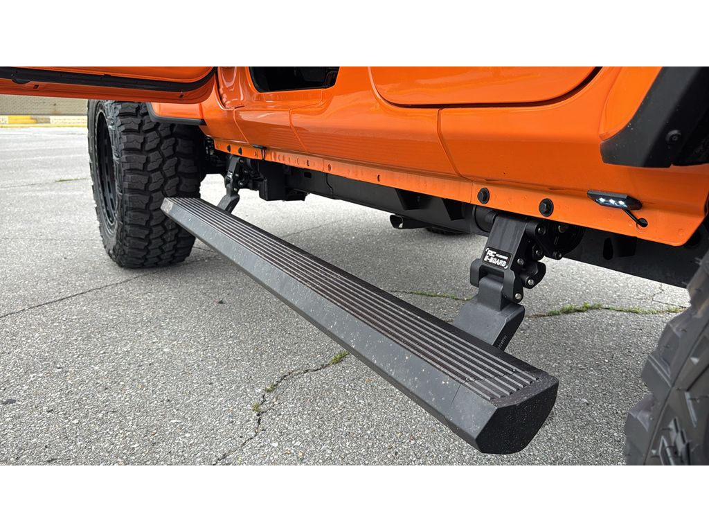 2025 Jeep Wrangler 4-Door Sahara - Photo 12