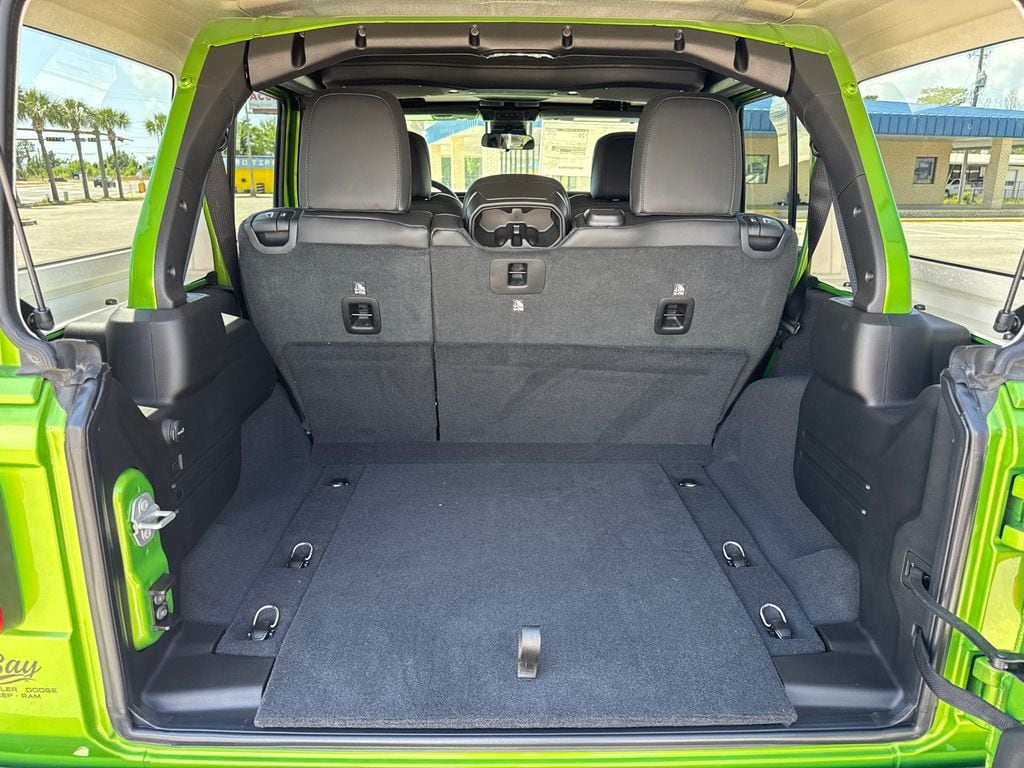 2025 Jeep Wrangler 4-Door Rubicon - Photo 14