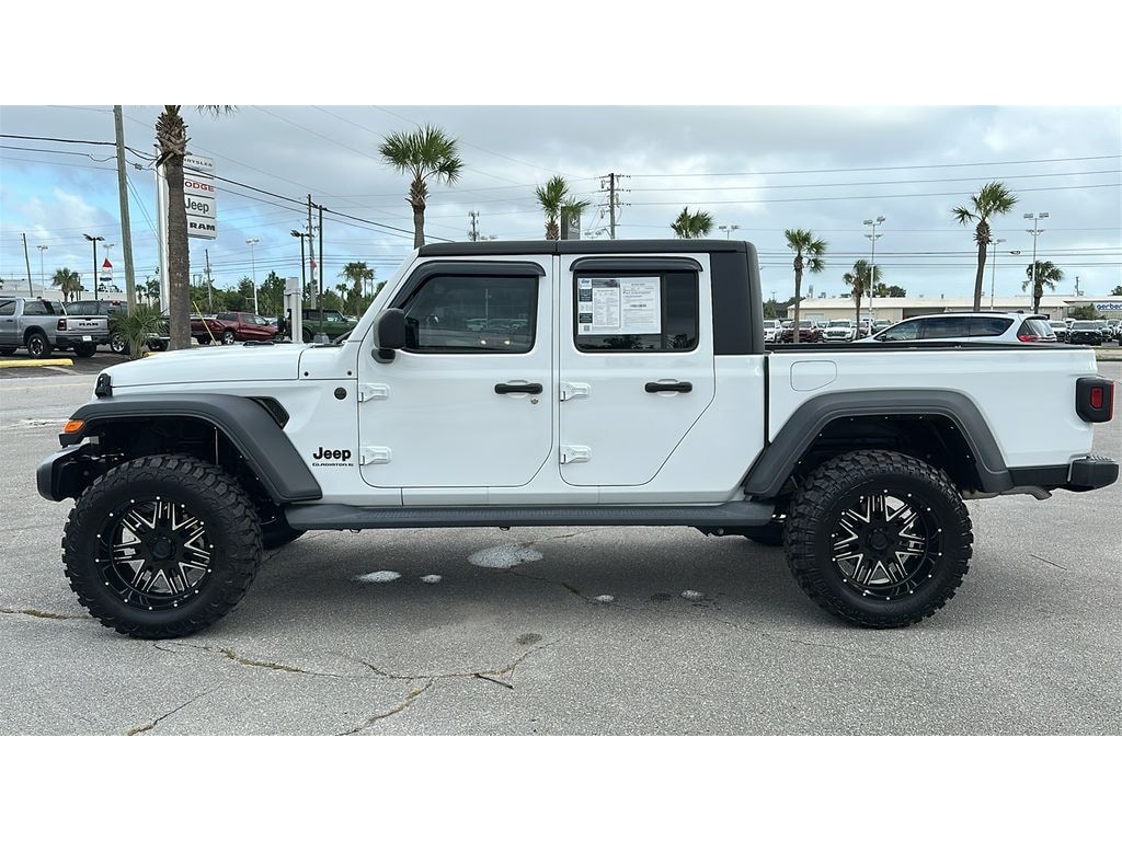 Used 2024 Jeep Gladiator Sport Crew Cab