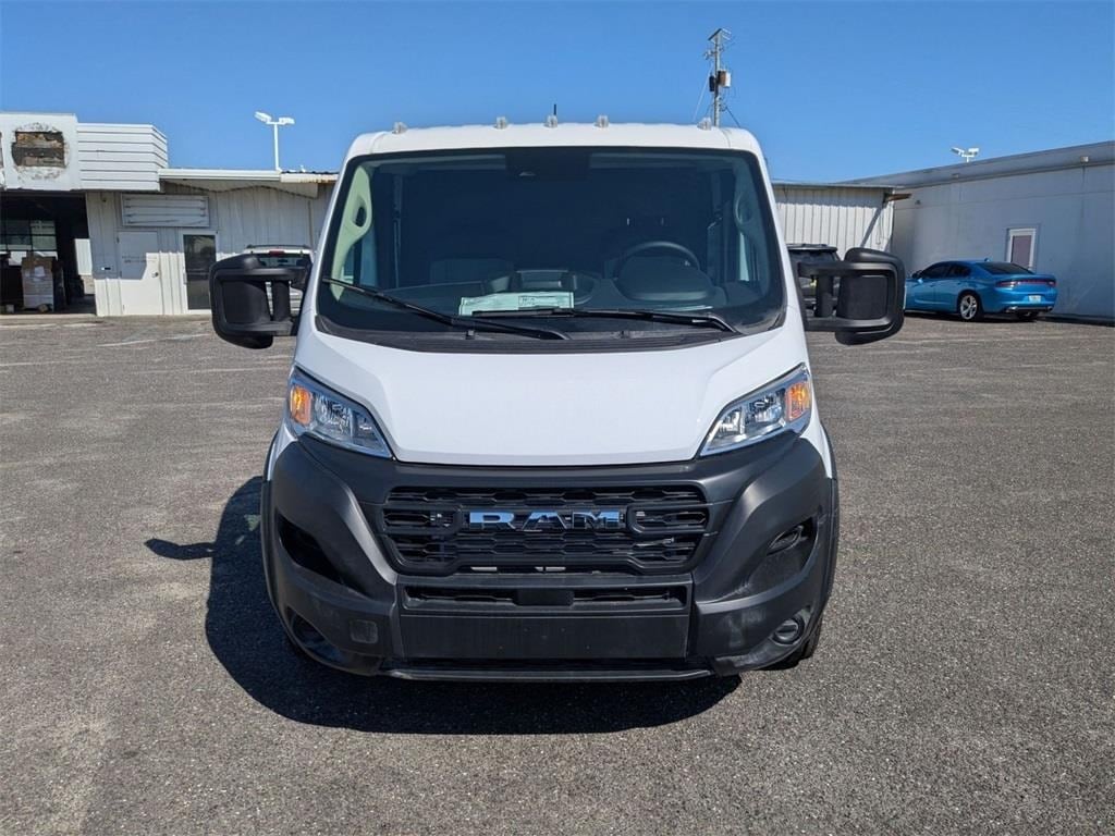 New 2025 Ram ProMaster PROMASTER 3500 TRADESMAN CUTAWAY 159' WB EXT / 104 Tradesman 3500 159 WB EXT w/Passenger Seat