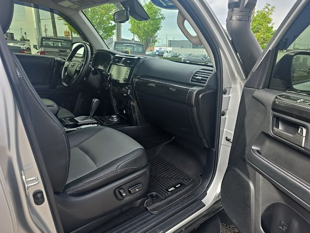 2021 Toyota 4Runner SR5 Premium - Photo 17