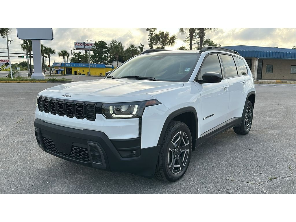 New 2026 Jeep Cherokee Laredo Sport Utility