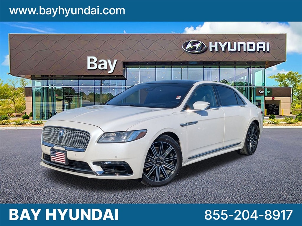 2019 Lincoln Continental Reserve's photo