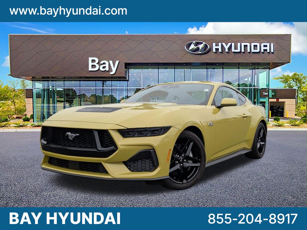 2025 Ford Mustang GT Fastback's photo