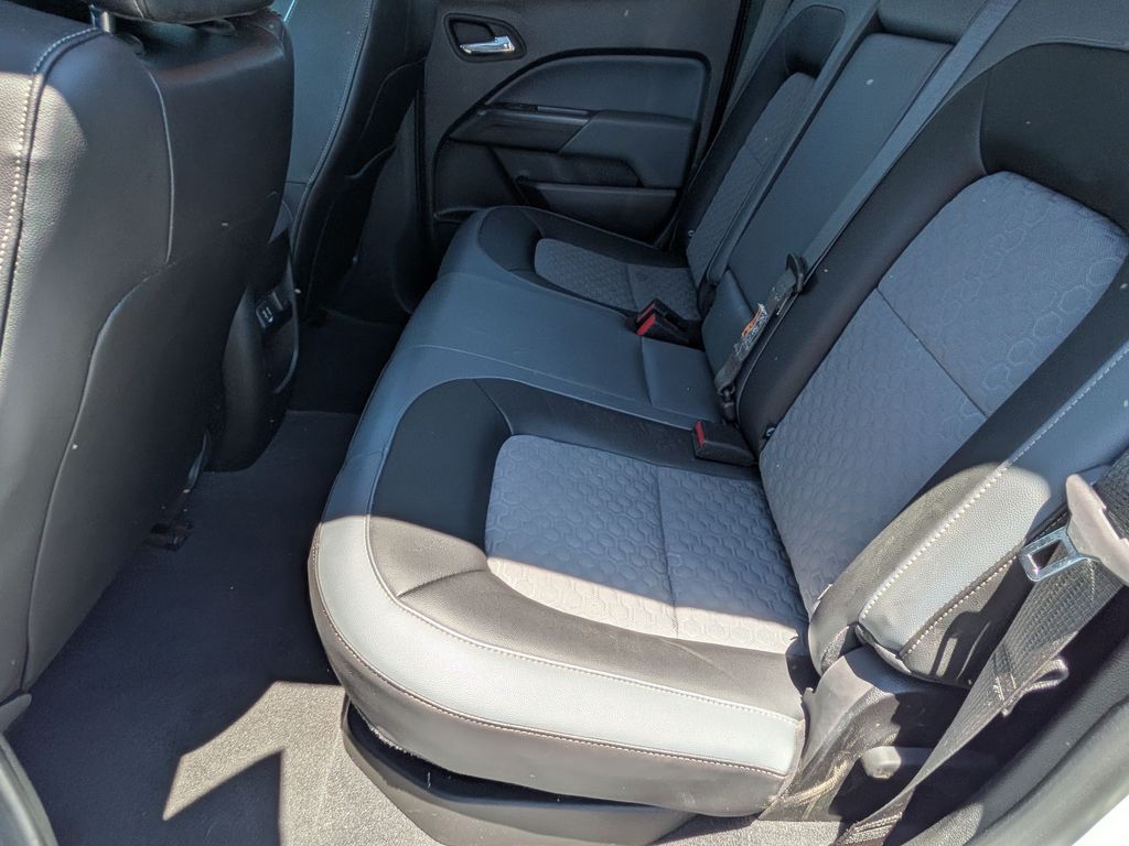 2022 Chevrolet Colorado Z71 - Photo 17