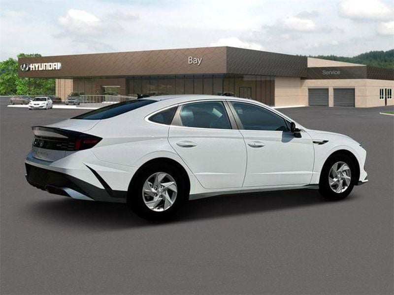 2025 Hyundai Sonata SE - Photo 8