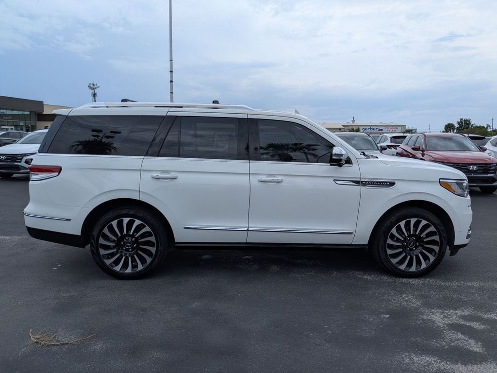 2022 Lincoln Navigator Black Label - Photo 4
