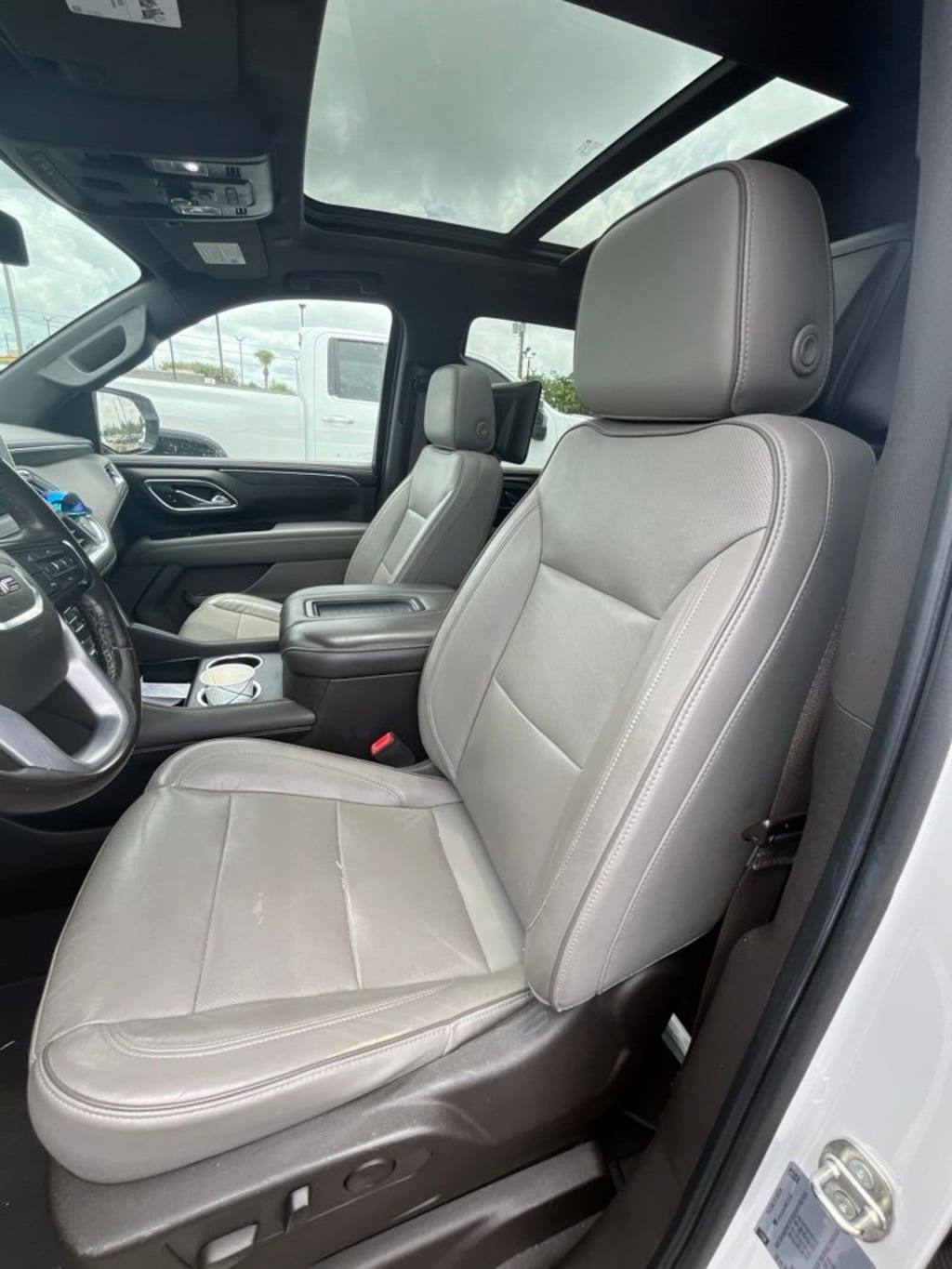 Used 2021 GMC Yukon SLT SUV