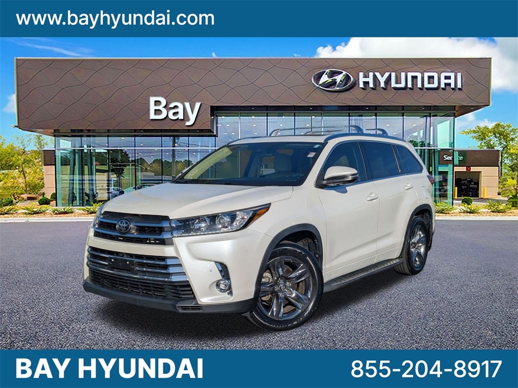 2019 Toyota Highlander Limited Platinum's photo