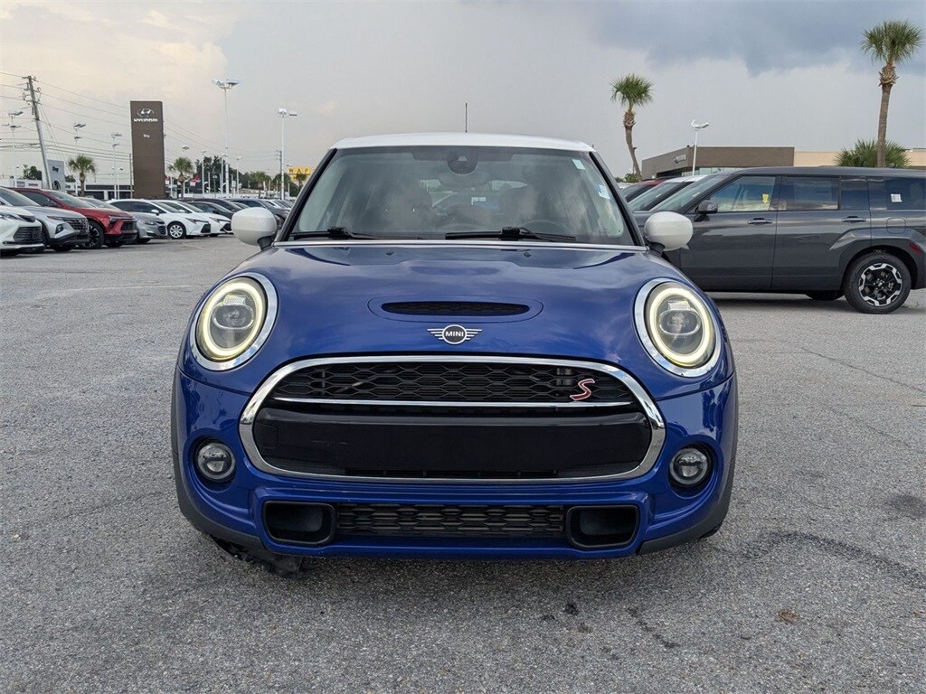 2021 Mini Cooper 4 Door Hardtop photo 2