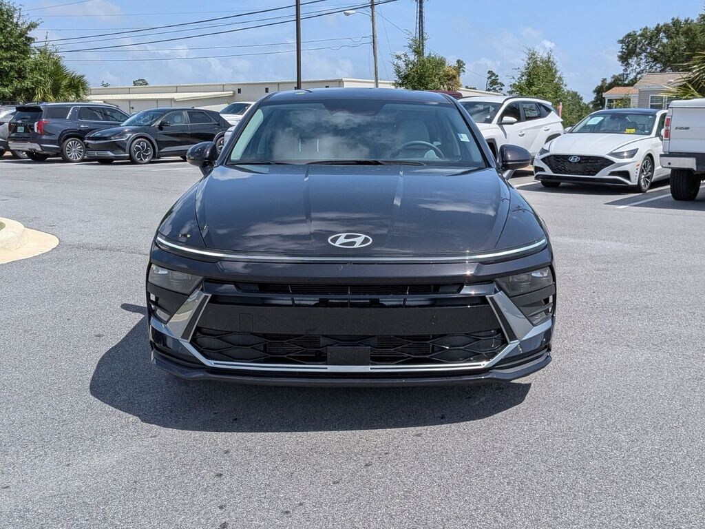 Certified 2025 Hyundai Sonata SE Sedan