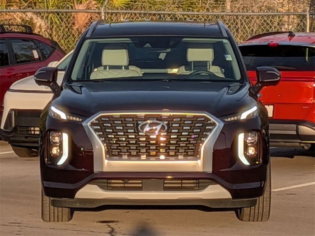 2022 Hyundai Palisade Limited photo 2