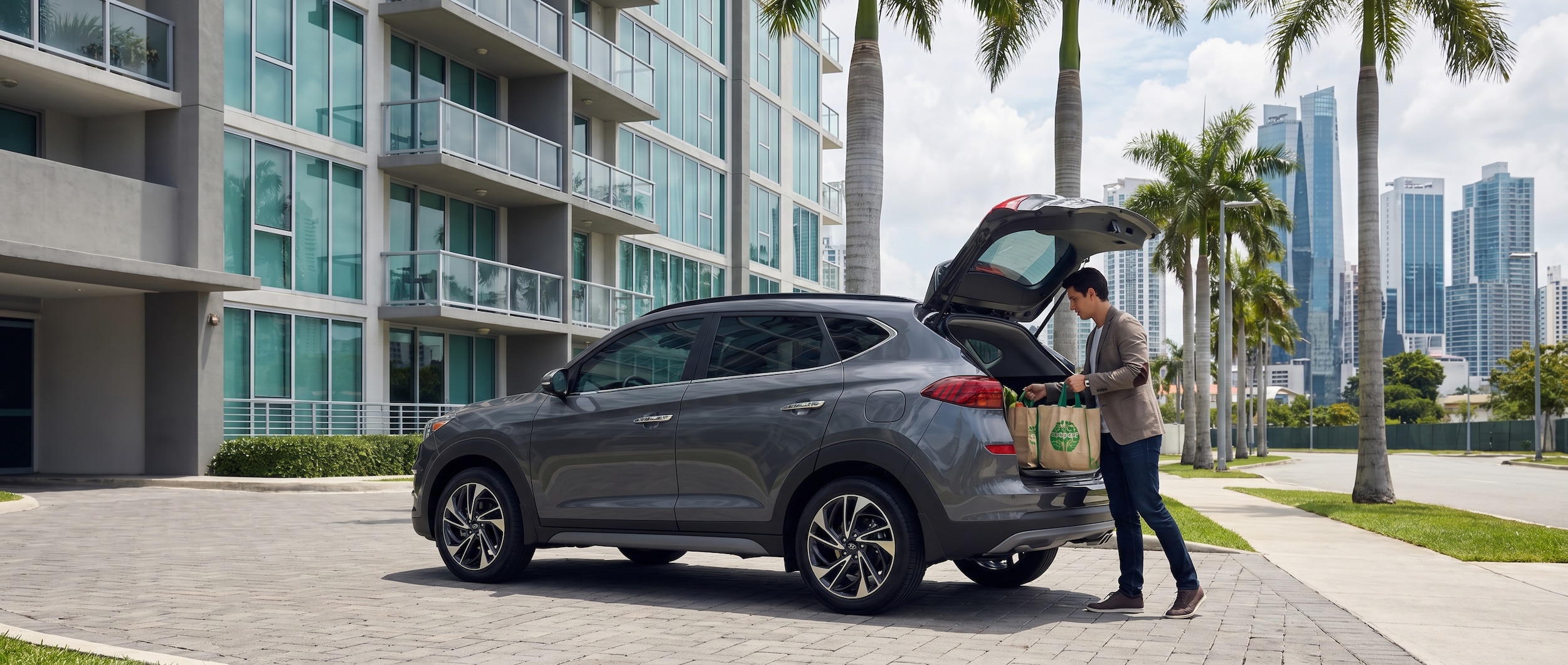 Hyundai Tucson compact SUV for apartment living in Panama City, FL
